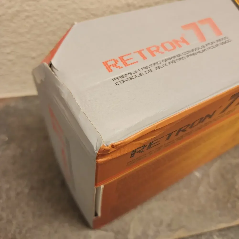 Hardware - Retron 77, for Atari 2600 games (NEW) - Hyperkin